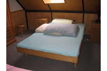 Vasaras māja Machov 3